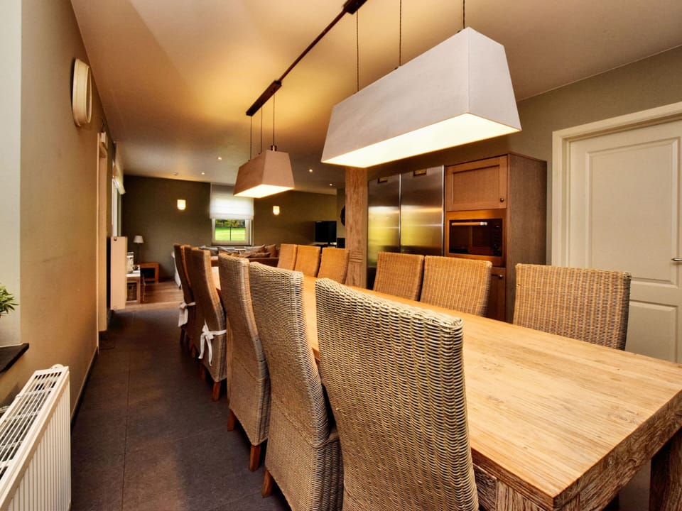 Villa | Dining