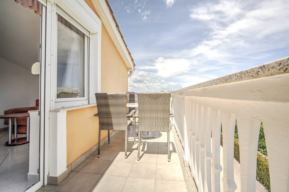 Apartment | Balcony