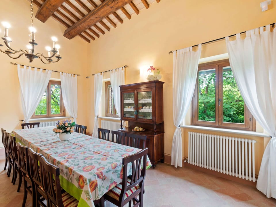 Villa | Dining