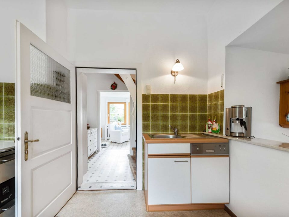 House | Private kitchen | Microwave, stovetop