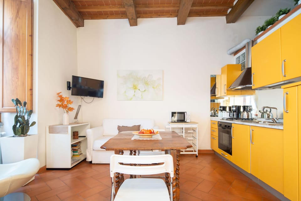 Comfort Apartment | Living area | Flat-screen TV