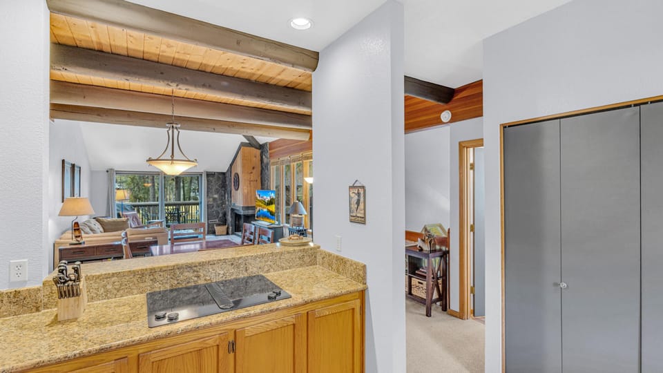 Condo, Multiple Beds, Golf View (Wildflower - Unit 54) | Interior