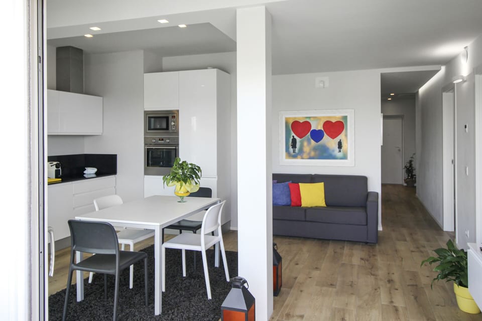 Deluxe Apartment, Ensuite, Mountain View | Lounge