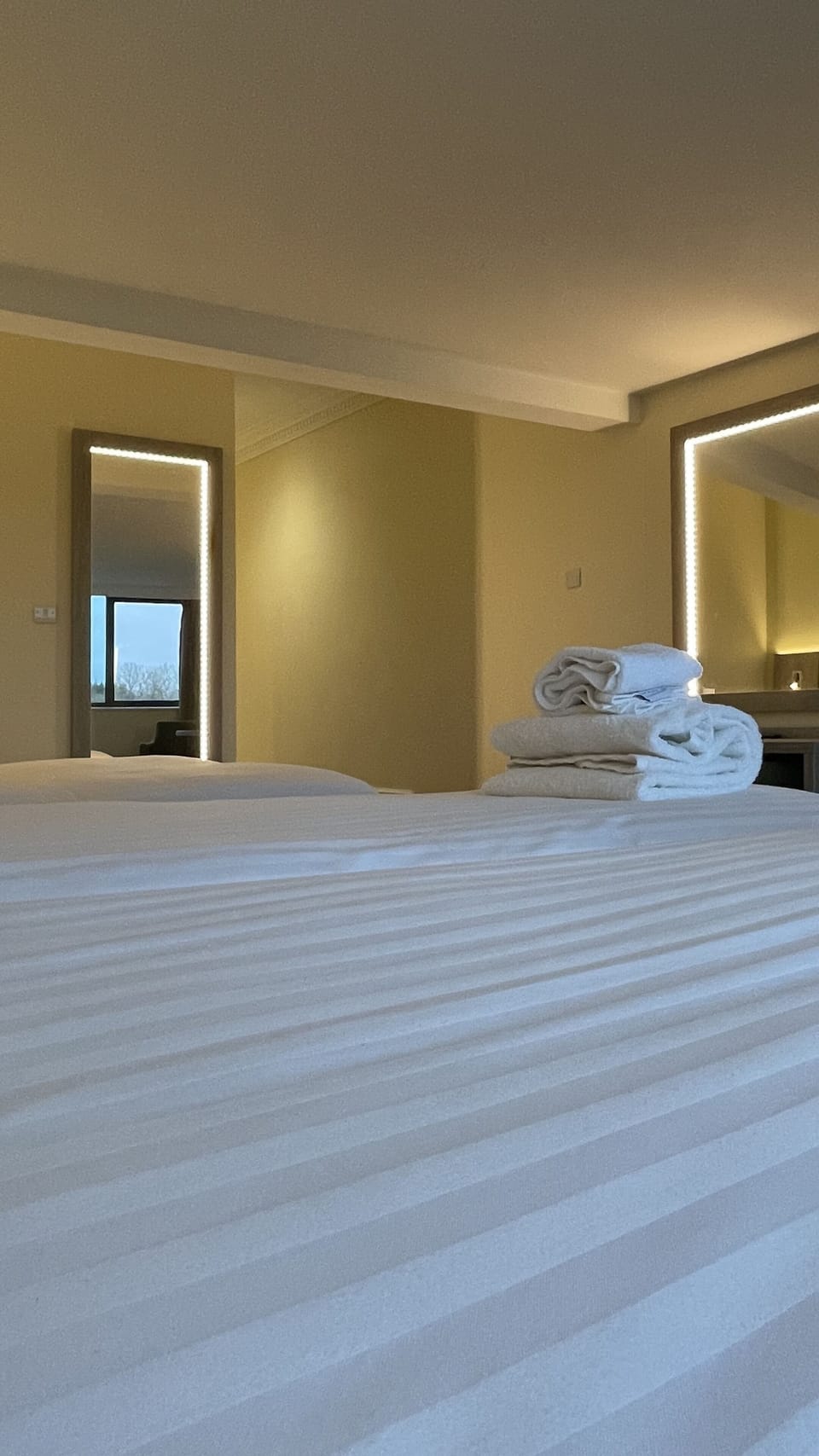 Family Room | Desk, iron/ironing board, cribs/infant beds, free WiFi