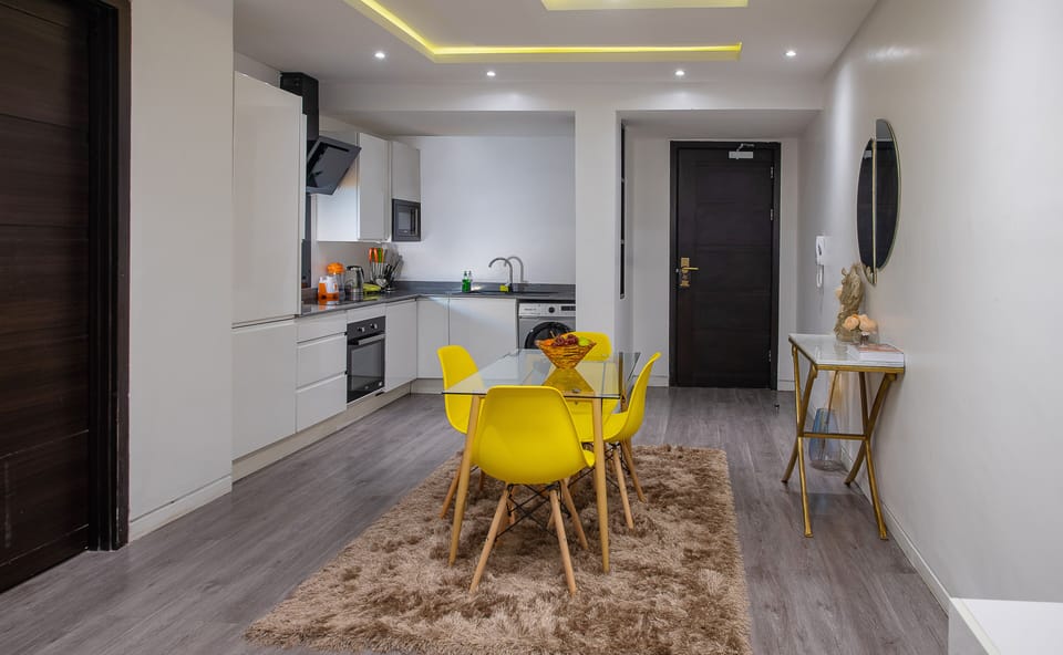 Executive Apartment, 1 Bedroom, Pool Access | Room amenity