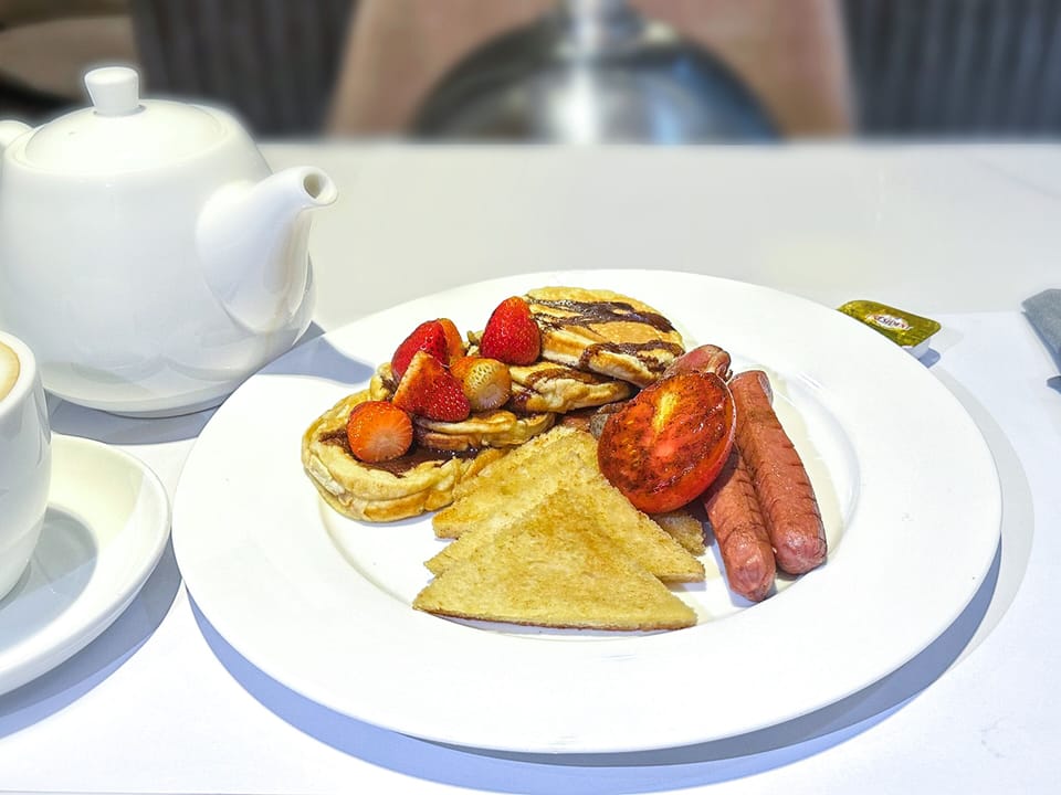Daily English breakfast for a fee