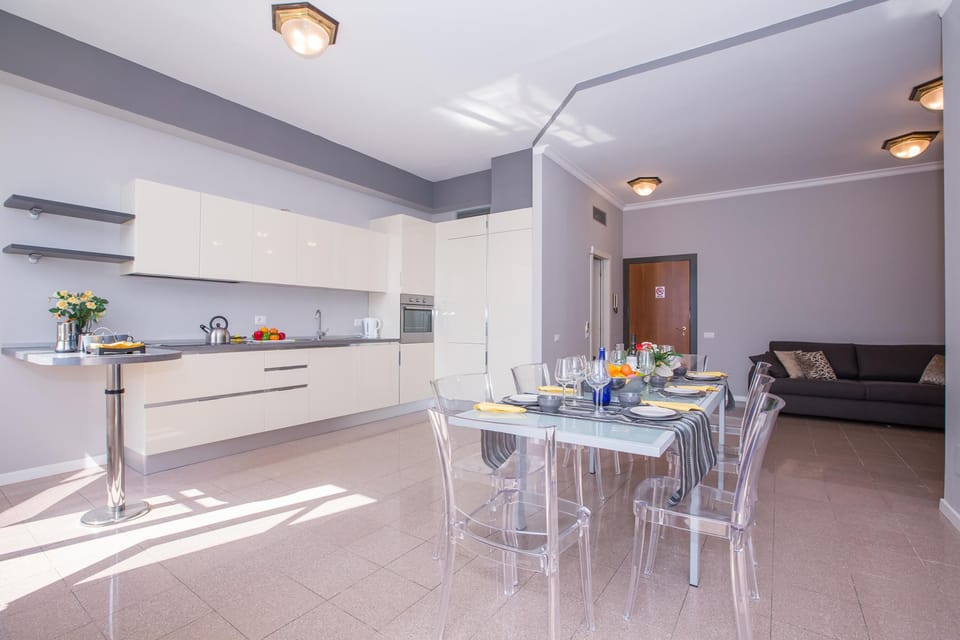 Family Apartment, 3 Bedrooms, Balcony, Lakeside (Casa Daniele) | Dining