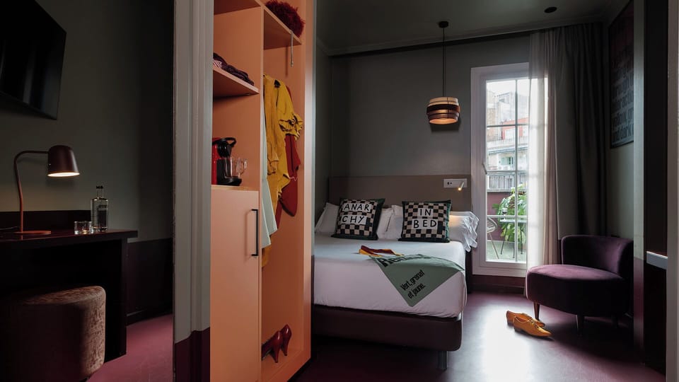 Basic Double Room, Terrace | Minibar, desk, blackout drapes, soundproofing