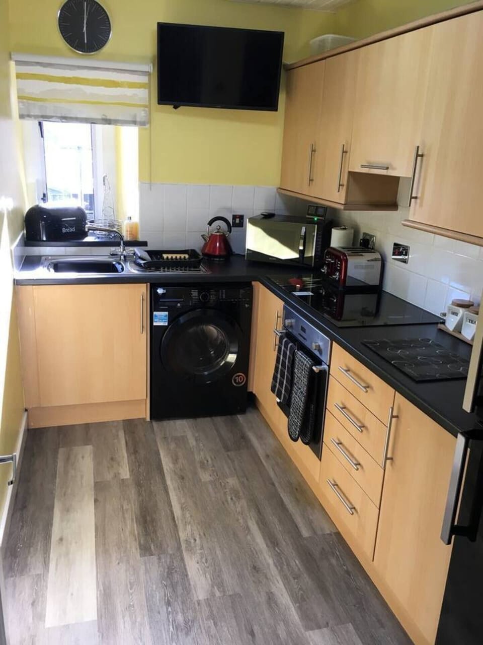 Apartment | 2 bedrooms, iron/ironing board, free WiFi, bed sheets