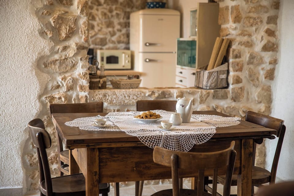 Villa | Dining