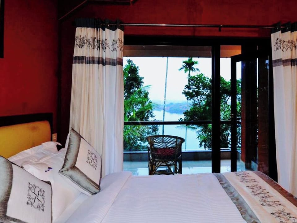 Room, 1 Bedroom, Private Pool, Garden View | 1 bedroom, desk, WiFi