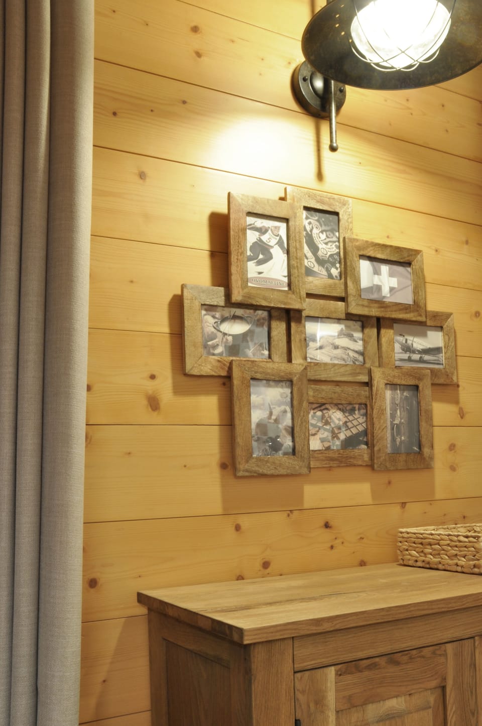 Chalet, 4 Bedrooms, Smoking, Balcony | Interior