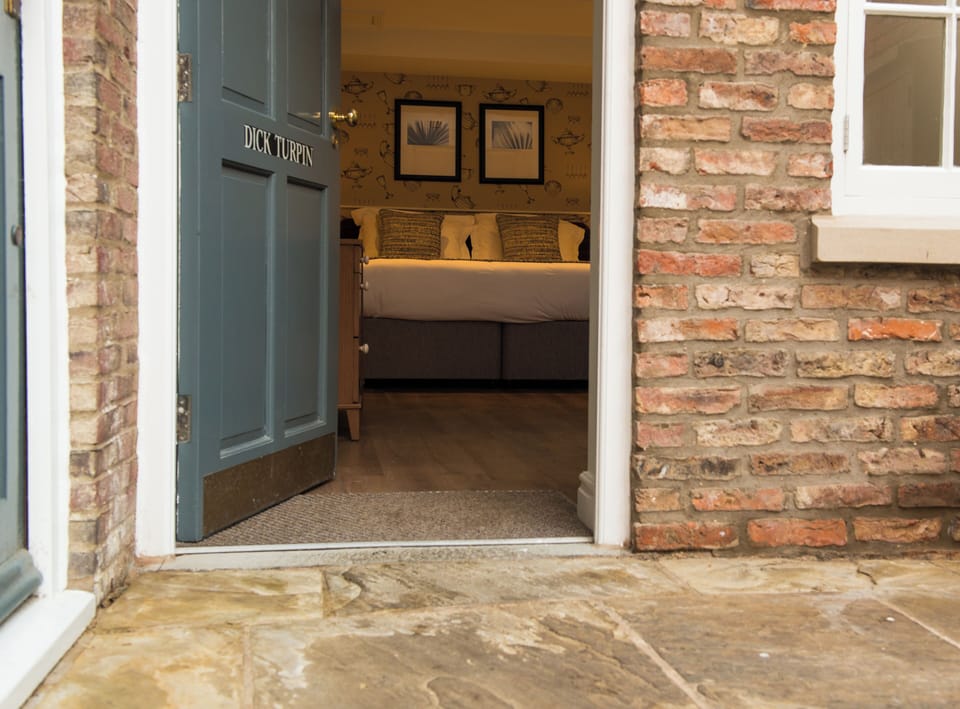 Courtyard Double Room | Terrace/patio