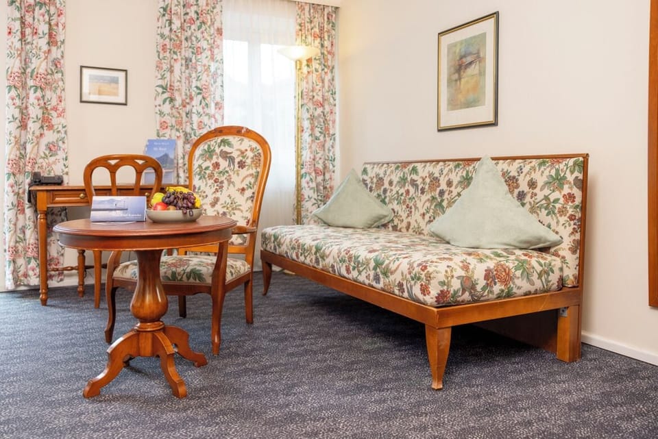 Traditional Double Room, Balcony, Mountain View | Hypo-allergenic bedding available, minibar, in-room safe, desk