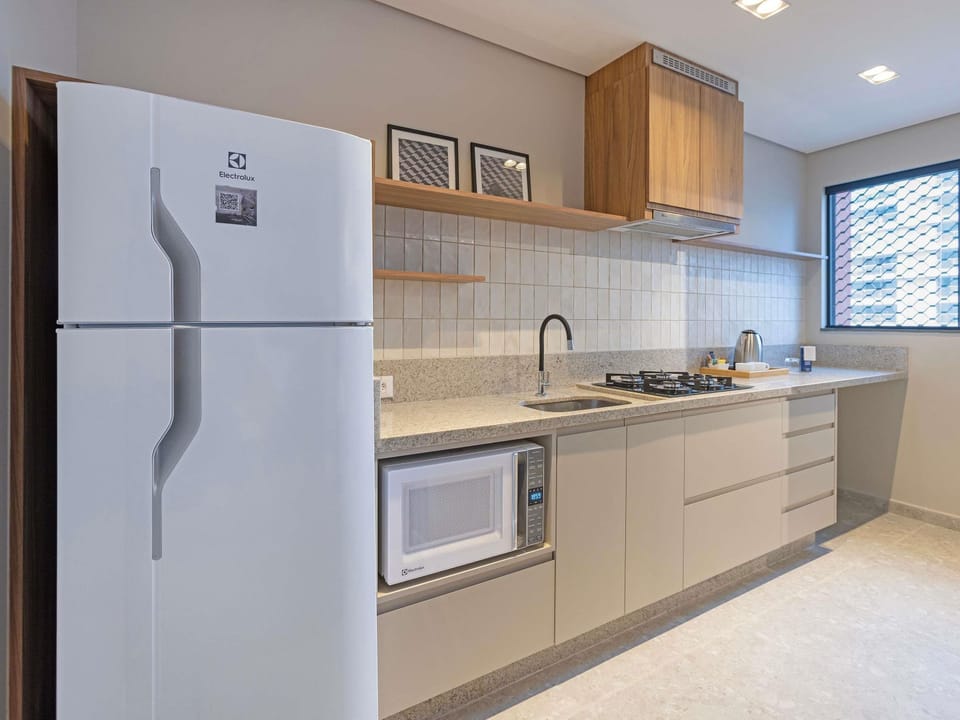 Apartamento Premium, 1 cama casal 1 cama solteiro e 1 banheiro | Minibar, in-room safe, desk, laptop workspace