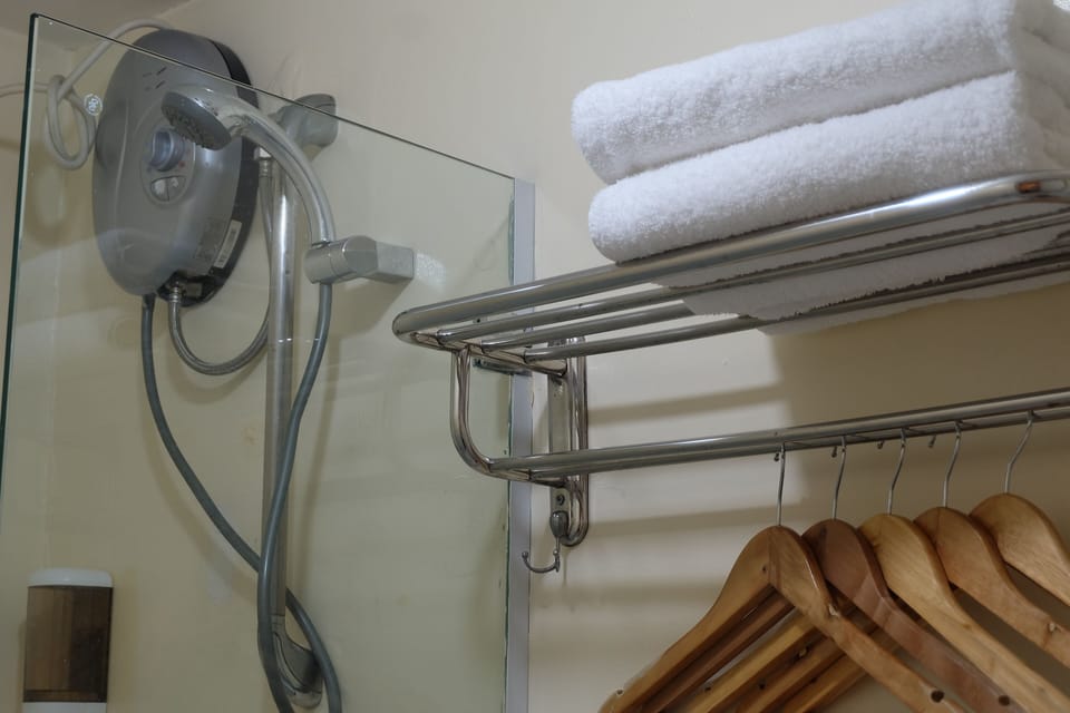 Shower, bidet, towels