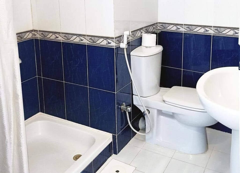 Deluxe Double or Twin Room, 1 Double or 2 Twin Beds | Bathroom