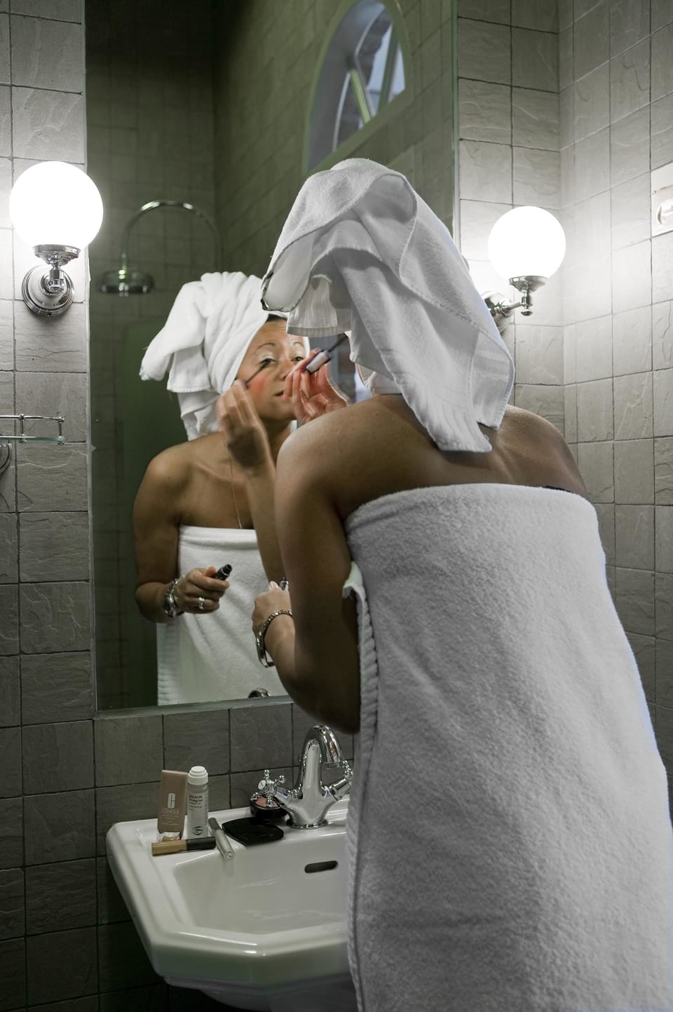 Shower, rainfall showerhead, hair dryer, towels