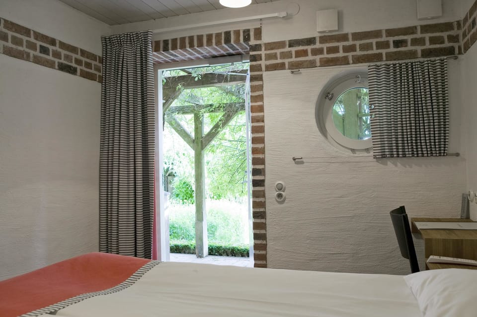 Economy Double Room | Hypo-allergenic bedding, blackout drapes, soundproofing