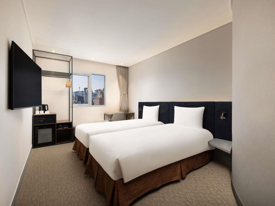 Superior Room, 2 Twin Beds (Recently Renovated) | Premium bedding, in-room safe, laptop workspace, iron/ironing board