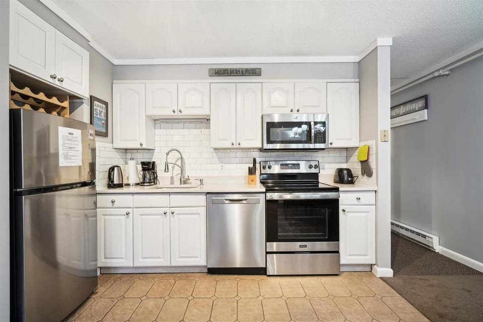 Condo, Multiple Beds (Whiffletree C2) | Private kitchen