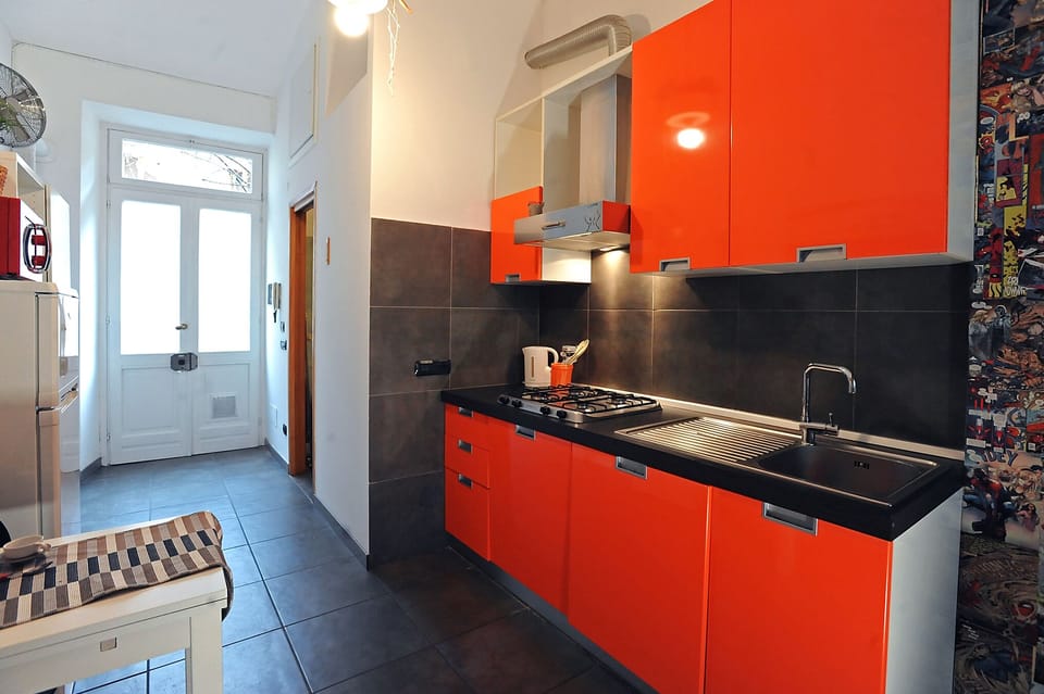 Apartment, 1 Bedroom | Private kitchenette | Fridge, microwave, stovetop, cookware/dishes/utensils