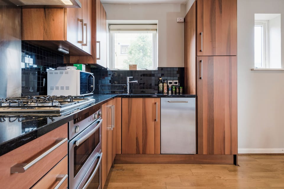 Apartment (1 Bedroom) | In-room dining