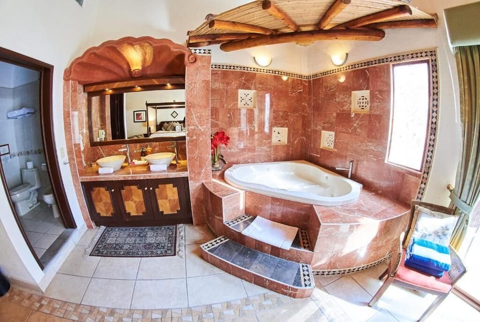 Master Suite | Bathroom | Shower, rainfall showerhead, designer toiletries, hair dryer