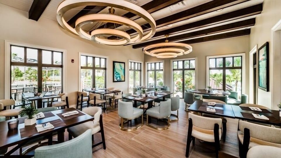 Townhome, 4 Bedrooms | Dining
