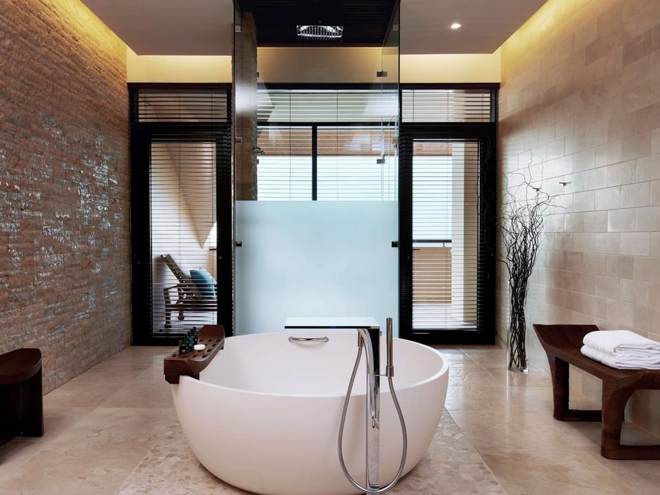 Suite, 4 Bedrooms, Terrace (The Palm) | Egyptian cotton sheets, premium bedding, minibar, in-room safe