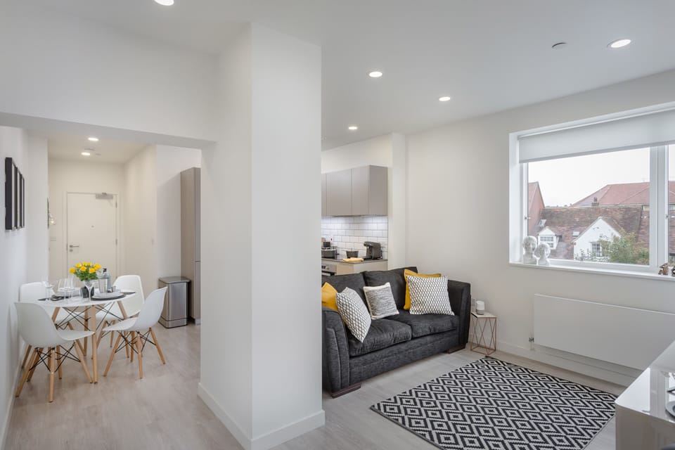 Luxury Apartment, Ensuite (2 Bedroom, 2 Bathroom) | Lounge
