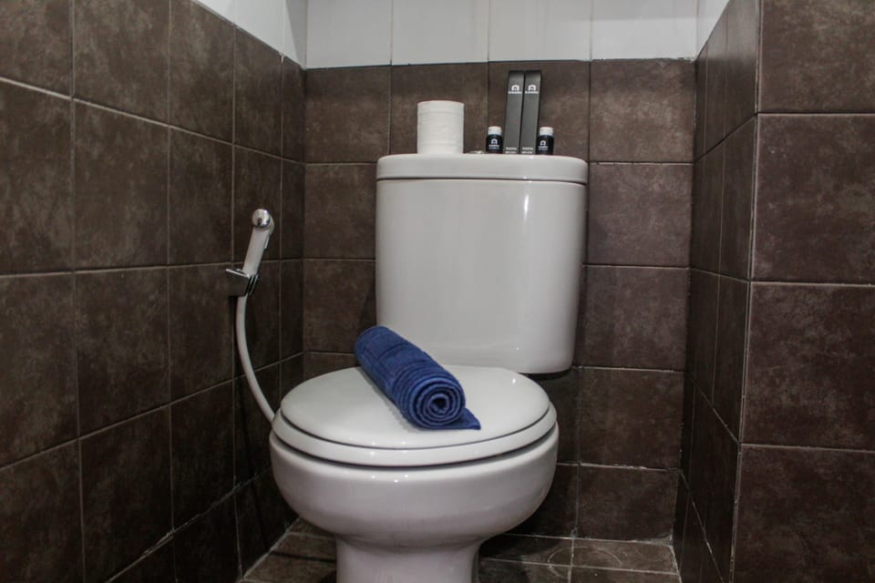 Room | Bathroom | Shower, towels