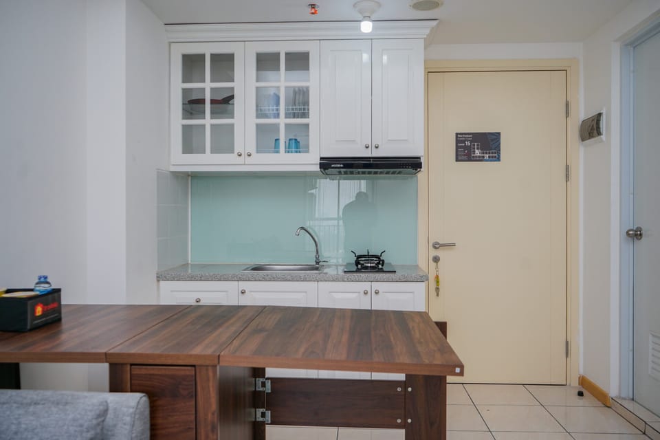 Fridge, stovetop, cookware/dishes/utensils