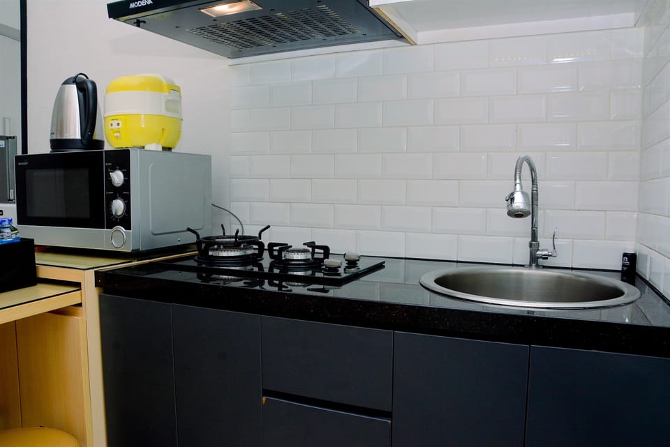 Fridge, stovetop, cookware/dishes/utensils