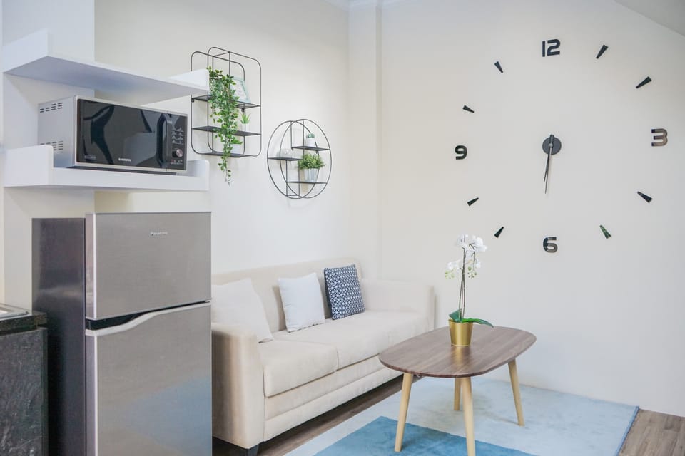 Room | Living area | TV