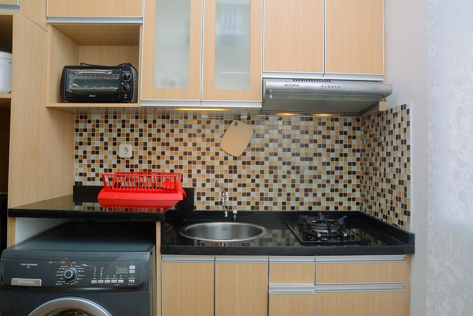 Room | Private kitchen | Fridge, stovetop, cookware/dishes/utensils