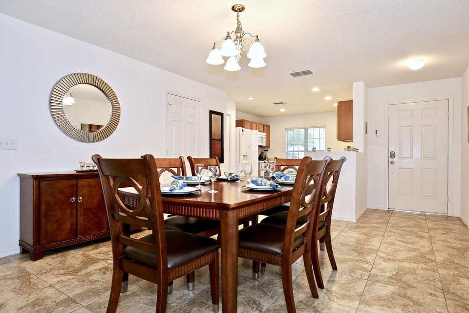 Apartment (5113 Compass Bay) | Private kitchen