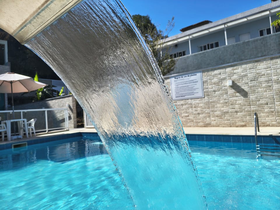Pool waterfall