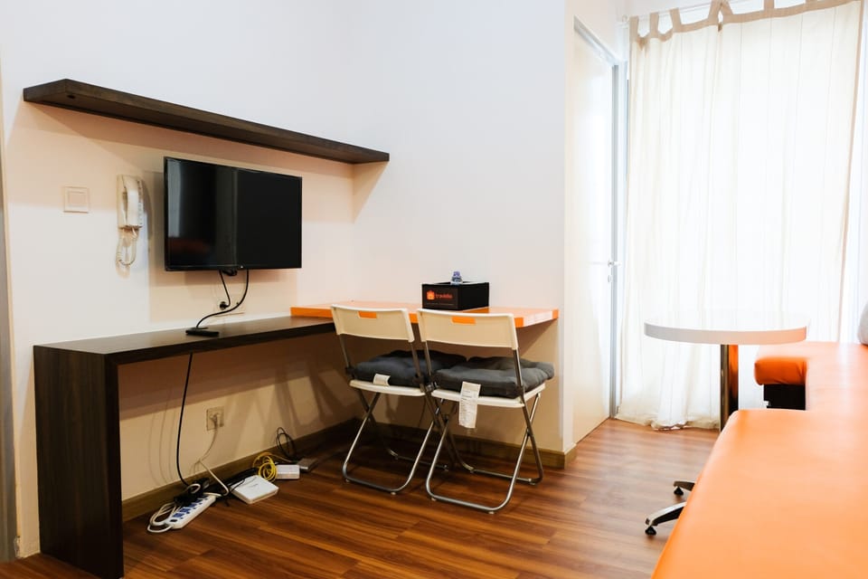 Room | Living room | TV