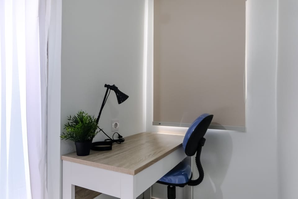 Room | In-room dining