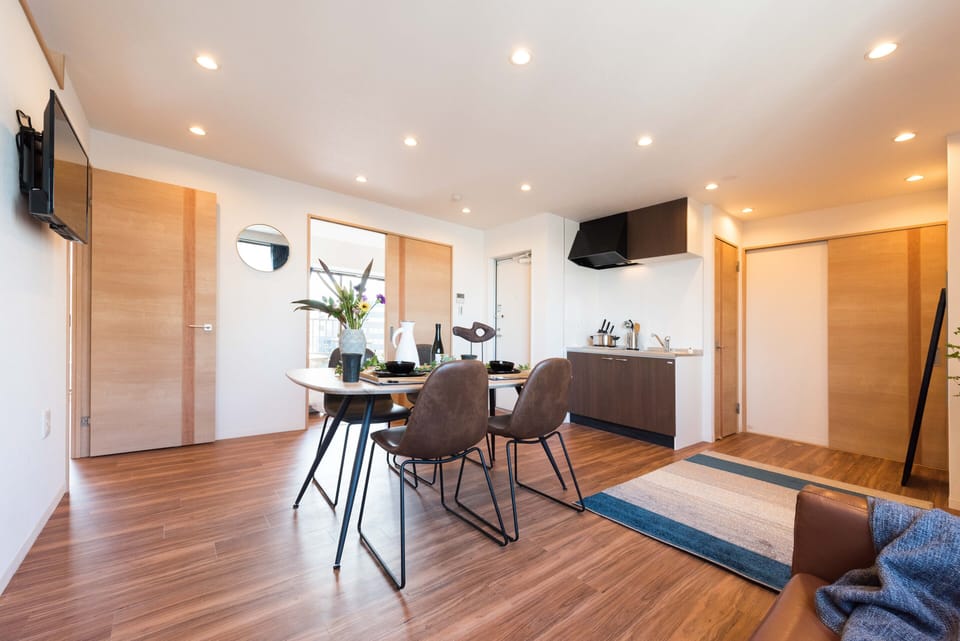 Apartment | Living area | Flat-screen TV