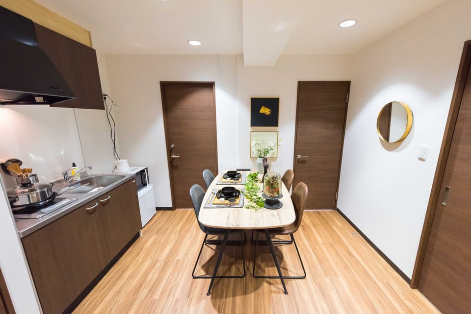 Apartment | Living room | Flat-screen TV