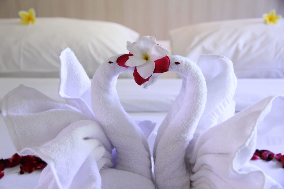 Premium bedding, in-room safe, desk, free WiFi