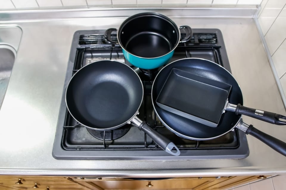 Private Vacation Home | Private kitchenette | Fridge, microwave, stovetop, cookware/dishes/utensils