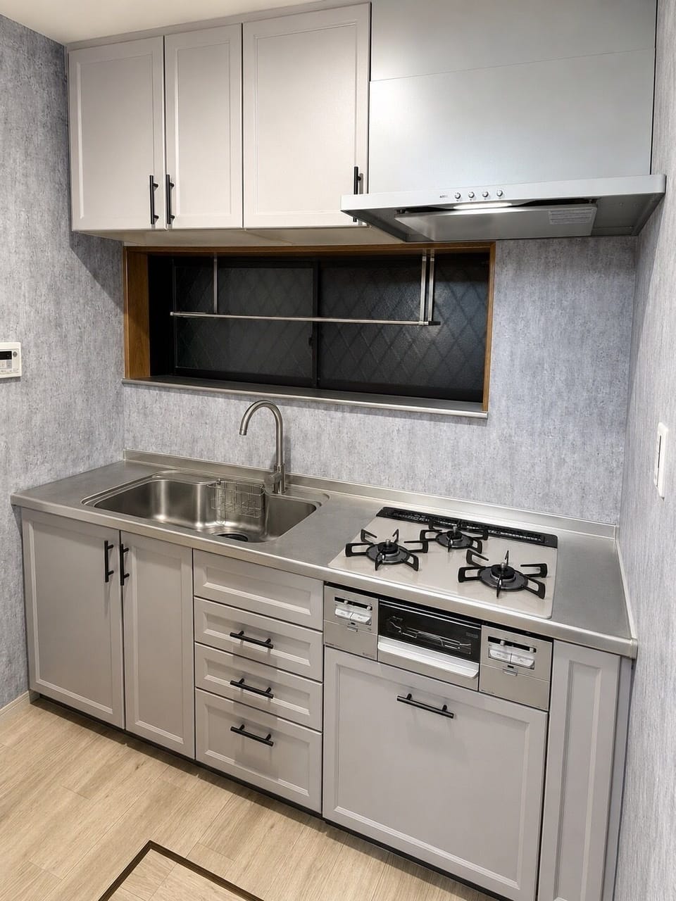 Private Vacation Home | Private kitchen | Fridge, microwave, stovetop, cookware/dishes/utensils
