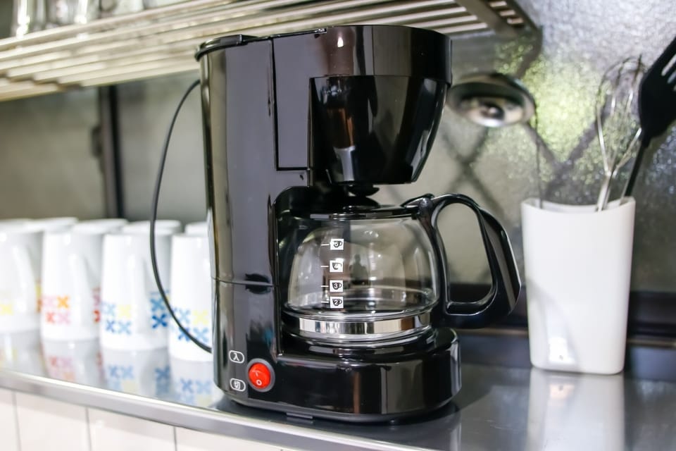 Private Vacation Home | Private kitchenette | Fridge, microwave, stovetop, cookware/dishes/utensils