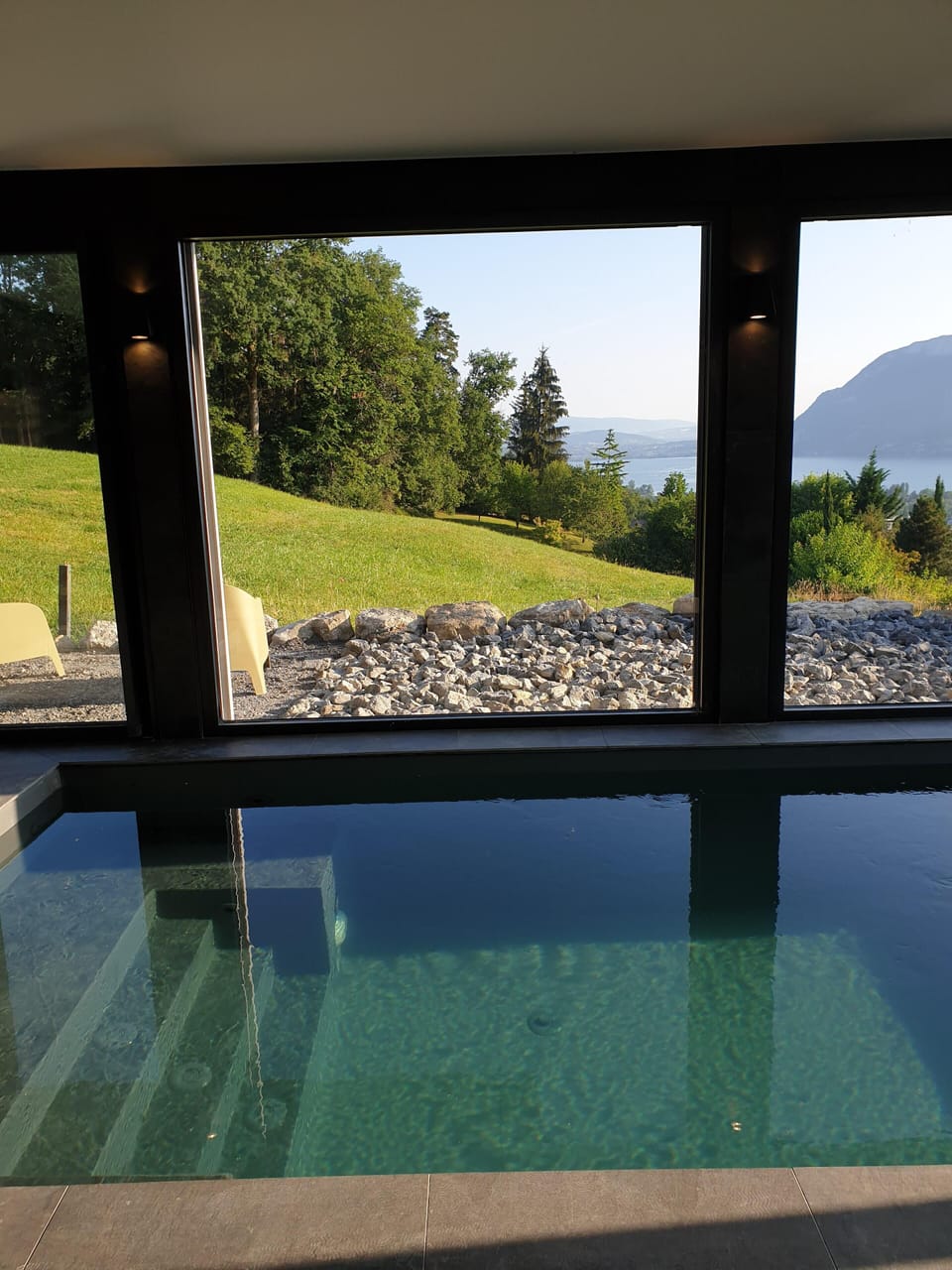 Hot tub, steam room