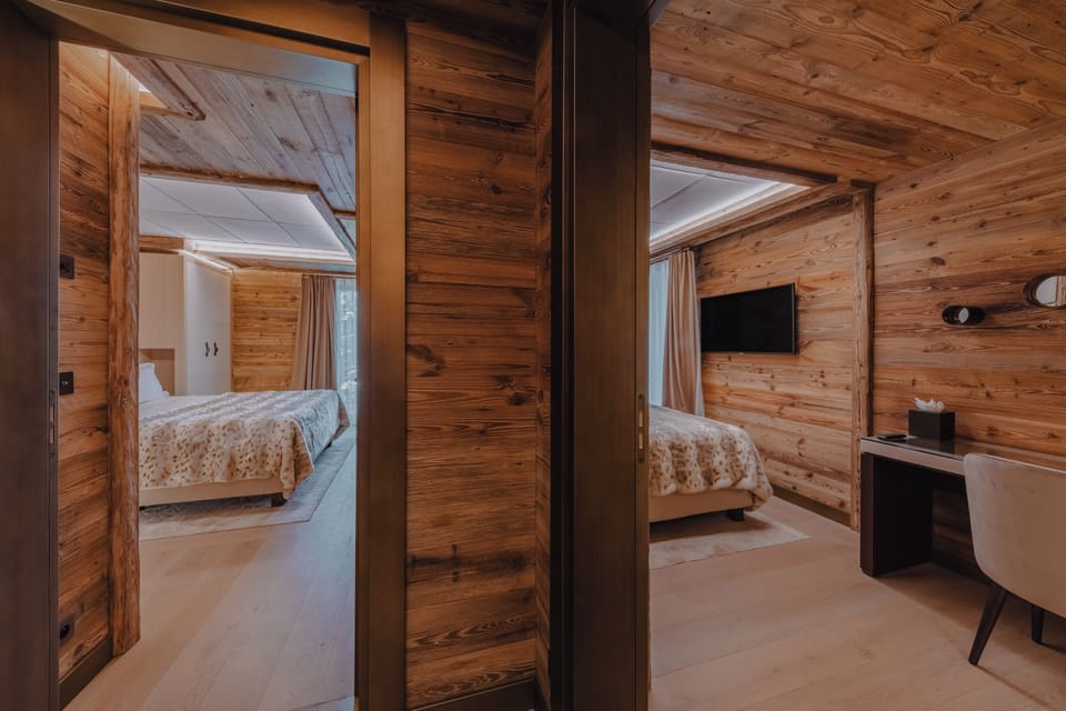 Five Bedroom Grand Chalet | Premium bedding, free minibar items, in-room safe