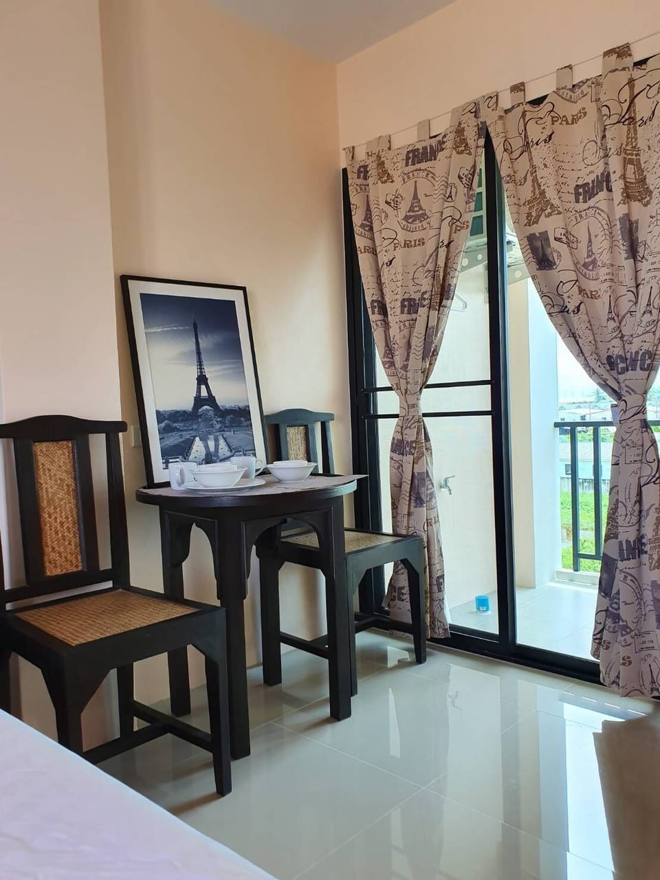 Basic Studio, Multiple Beds | Living area | 32-inch flat-screen TV with cable channels, TV