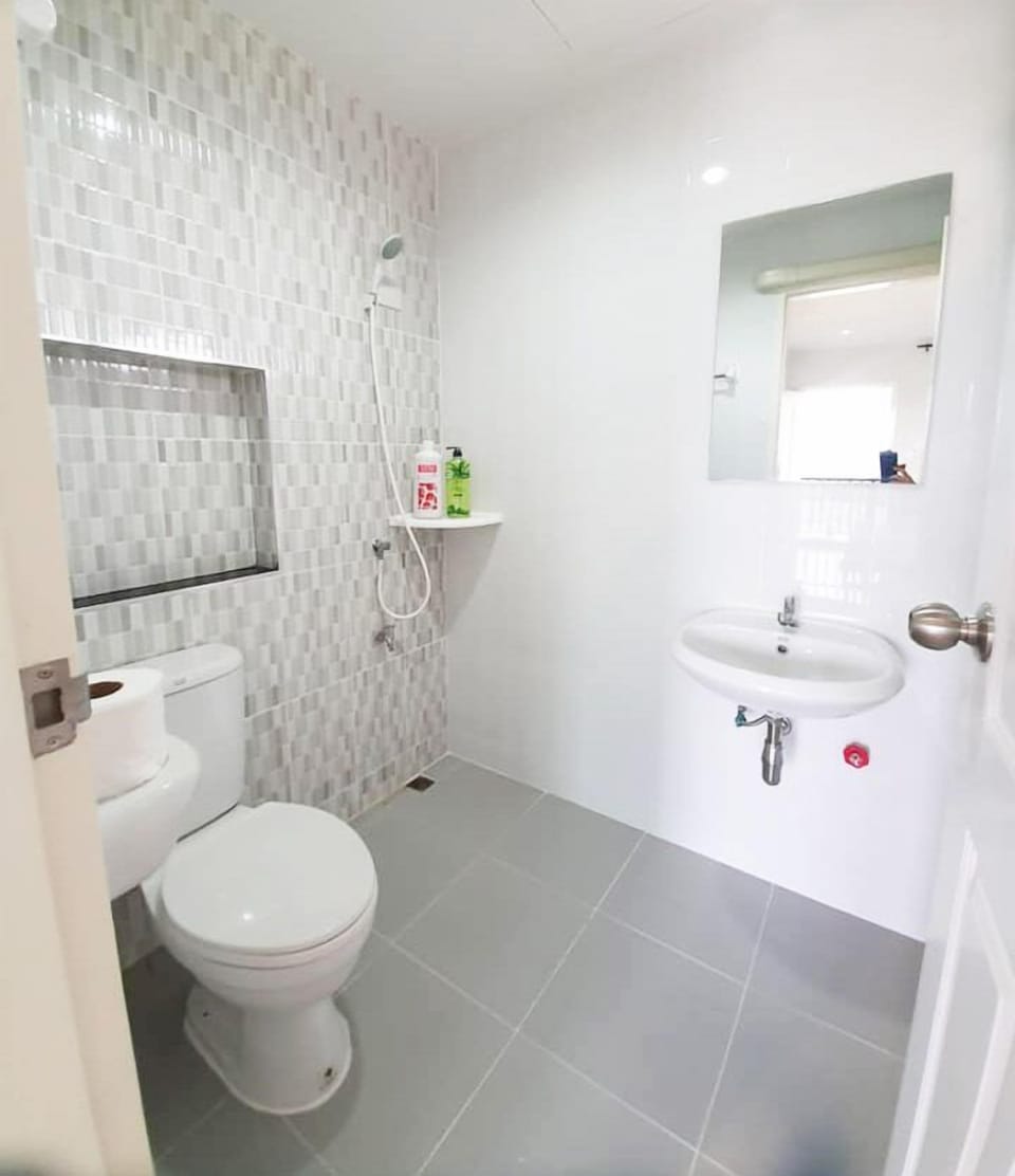 Samutsakorn Apartment Hotel in Thailand